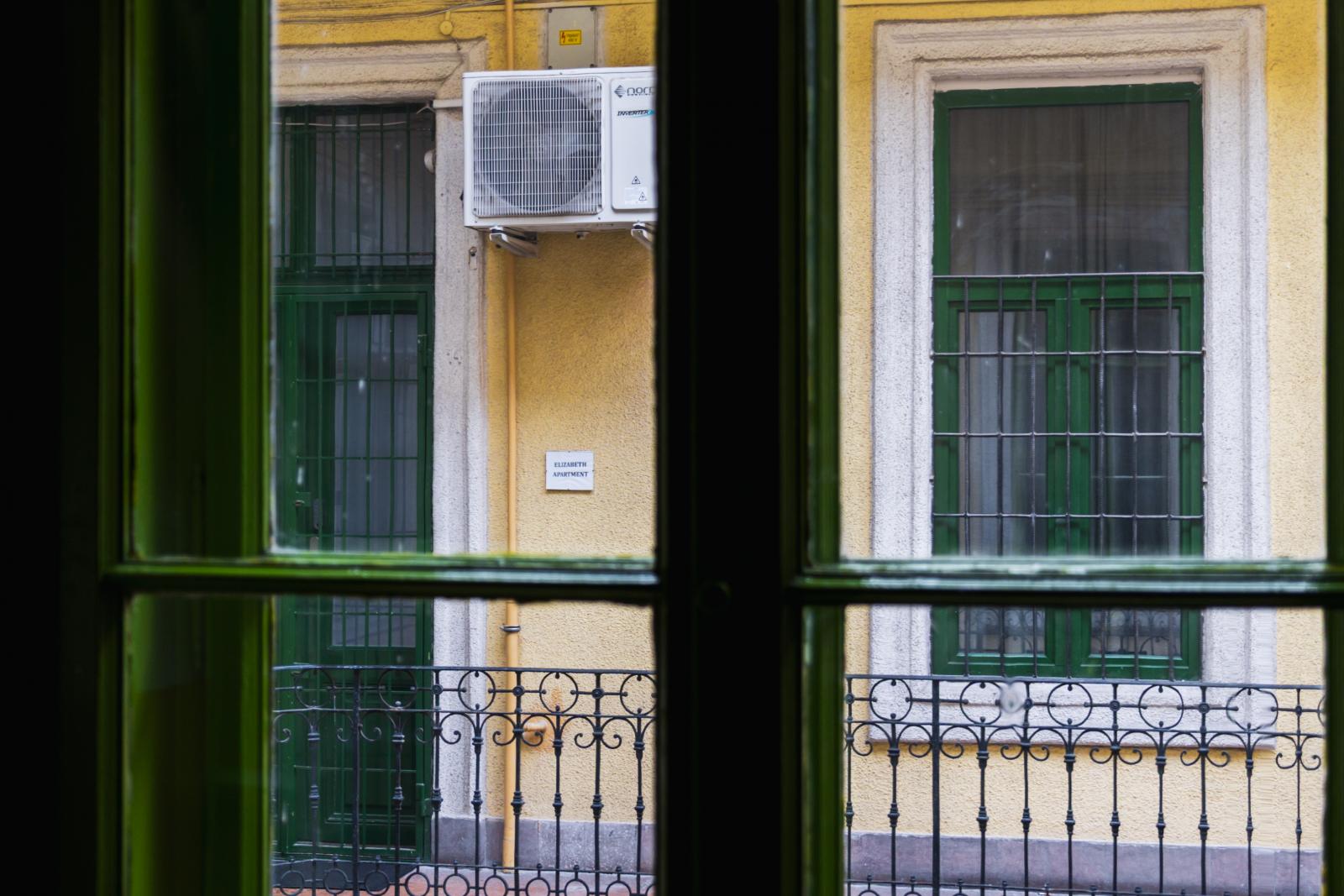 A BRFK szerint nem volt bűncselekmény, hogy valaki bekamerázta a szobát, ahol Magyar Péter lefeküdt Vogel Evelinnel