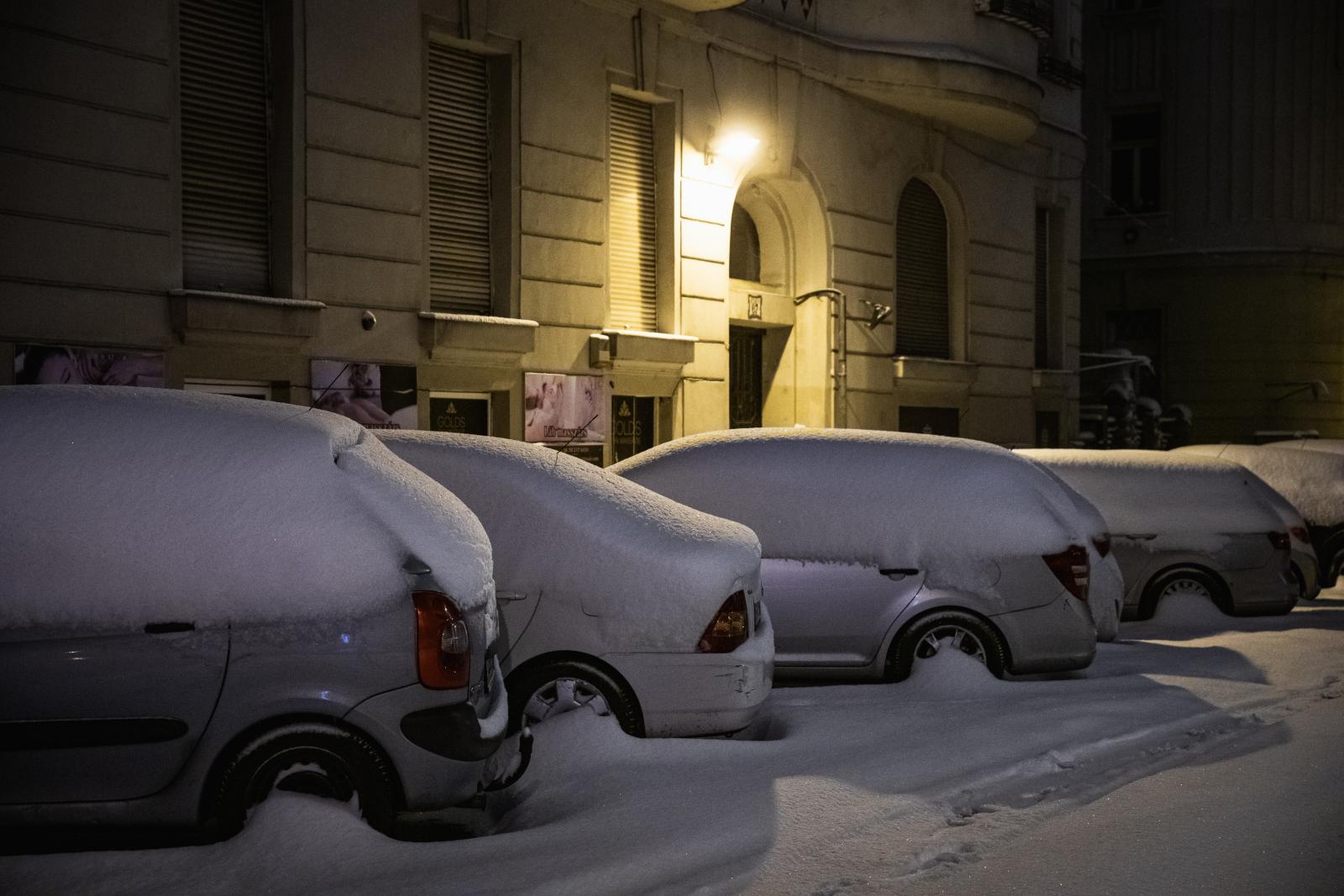 Magyar Közút: Havazás, hófúvás, havas eső és ónos eső is várható a következő 24 órában