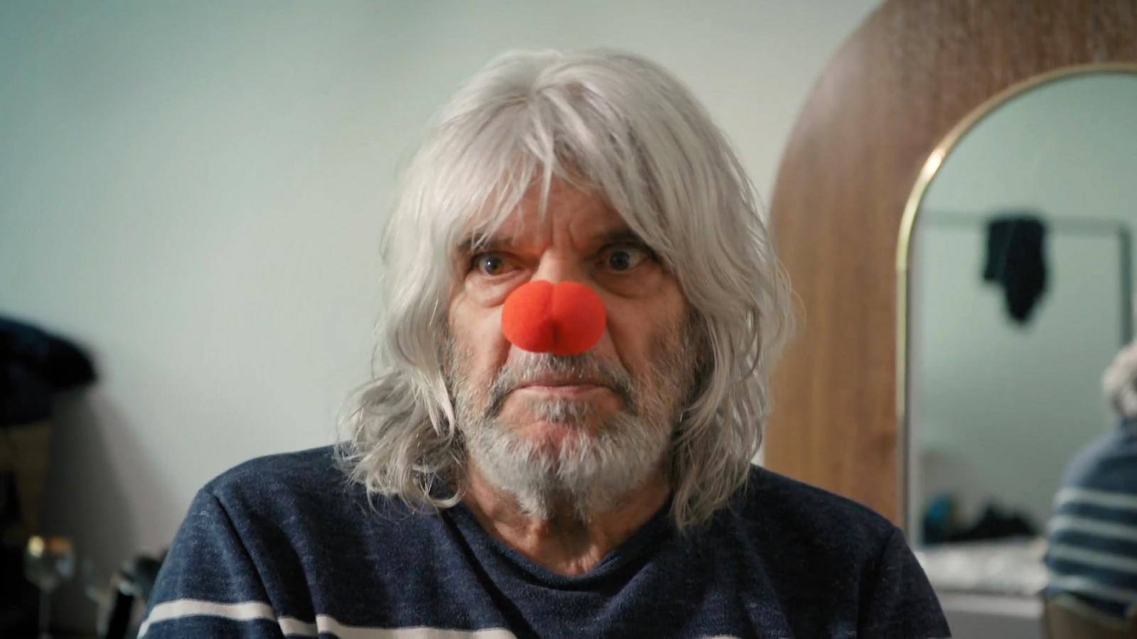 Úton lenni Hobóval