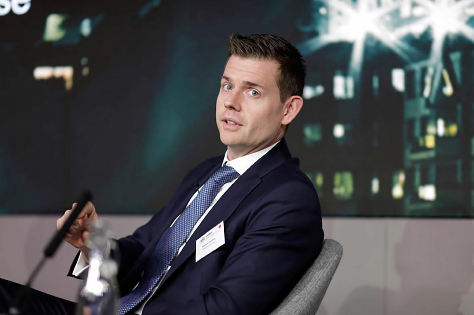 A NER káderképzőjén fenyegette meg a brit szakszervezeteket a Brexit-párti képviselőjelölt