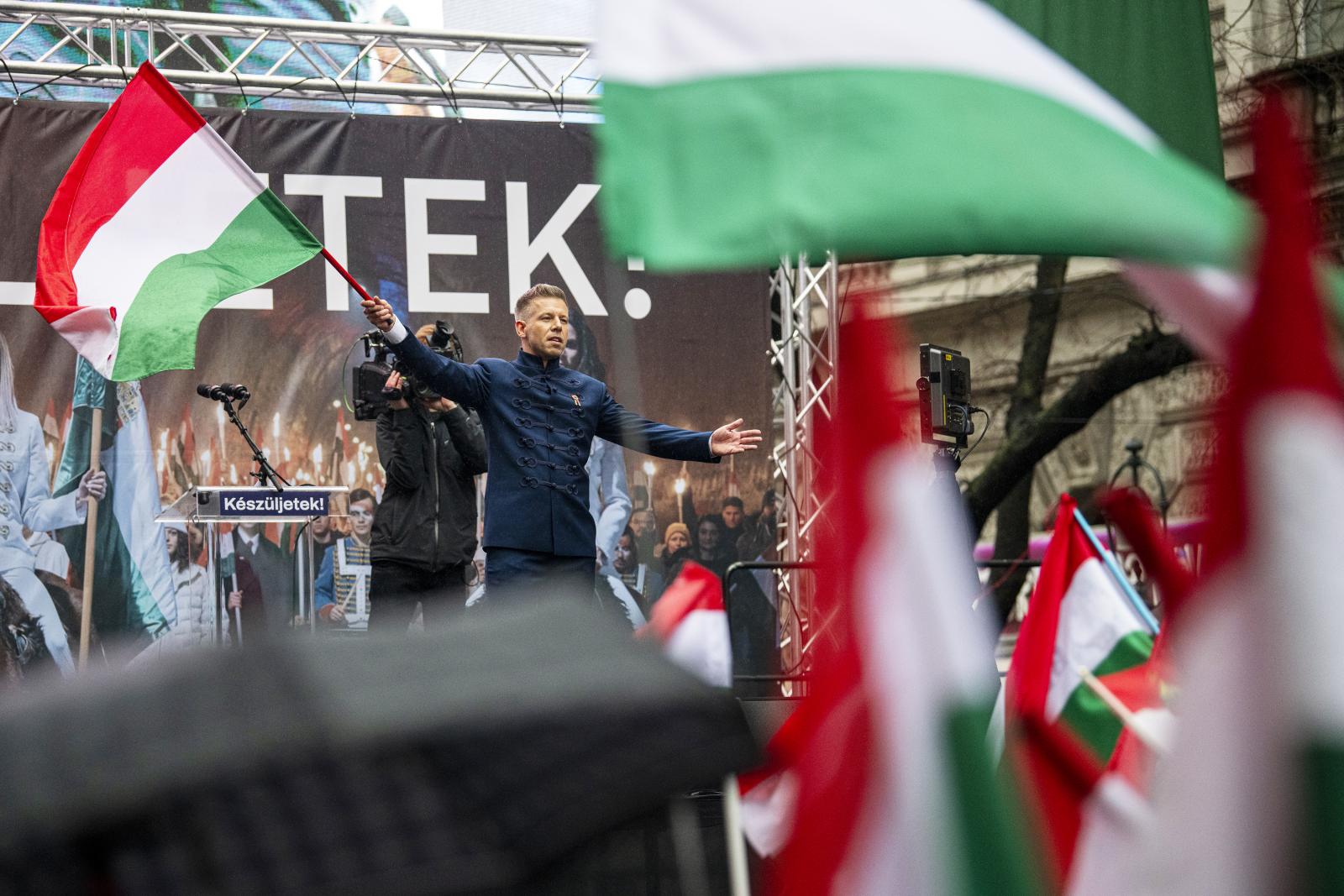 Magyar Péter: A Tisza Párt elsőként mind a 106 helyen leadta a szükséges számú ajánlást