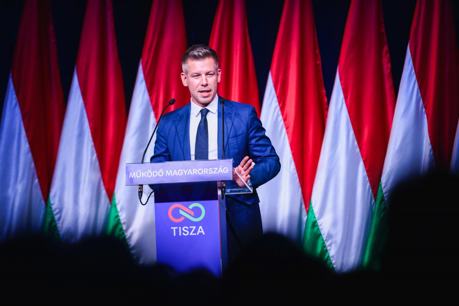 Magyar Péter közölte, hogy 106-ból 80 választókerületben vezet a Tisza Párt