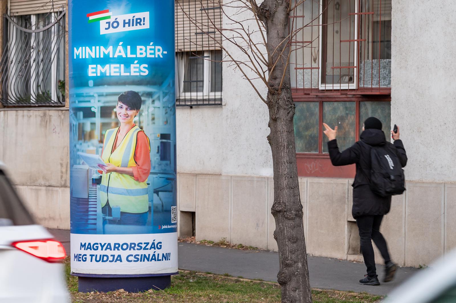 Újra elővette az Orbán-kormány az ezer eurós minimálbér ígéretét, de repülőrajt helyett ezt maximum a forint árfolyama fogja eldönteni