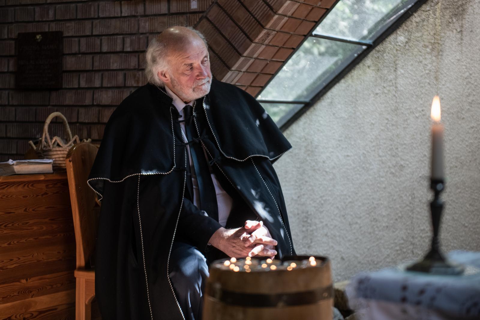 Visszakapcsolták az áramot Iványi Gáborék békásmegyeri gyülekezetében