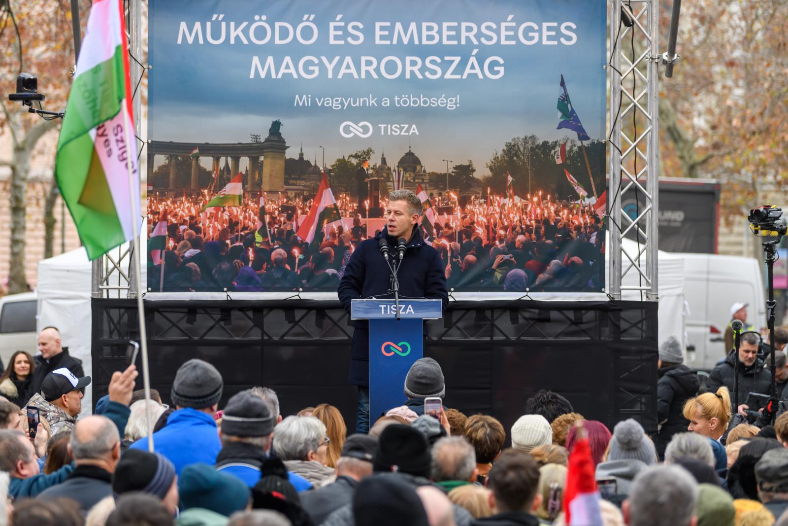 Medián: a választani tudó biztos szavazók körében már 20 százalék a Tisza előnye