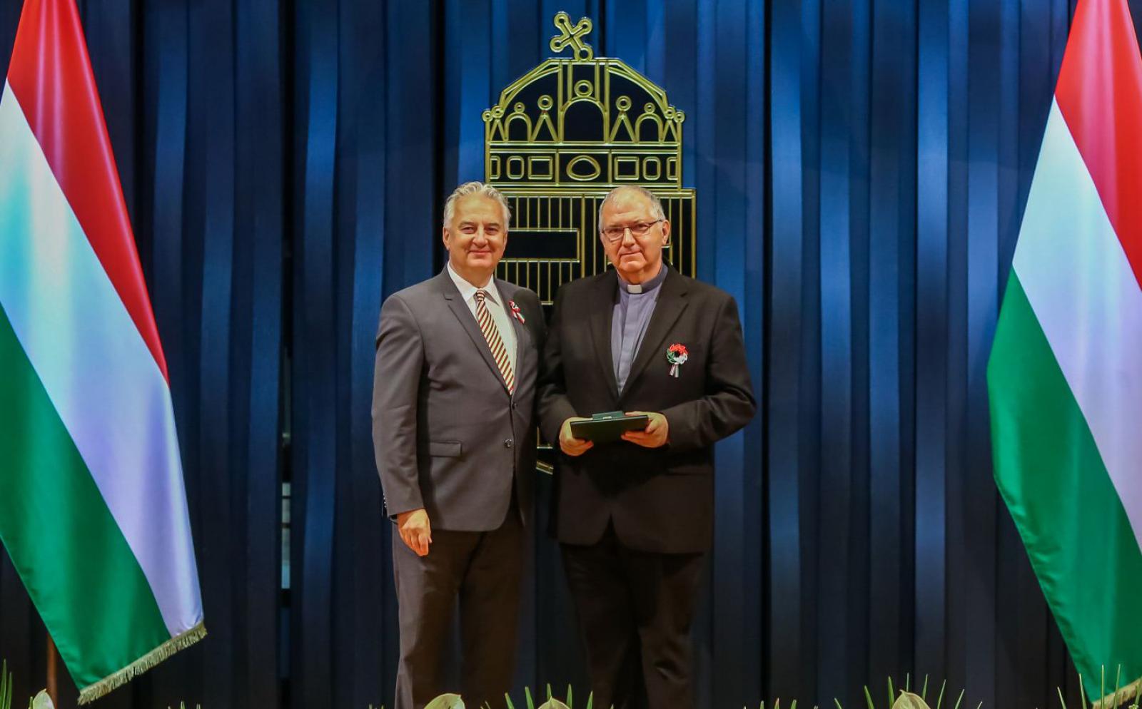 Tíz évre eltiltották a zuglói plébánost, Pajor Andrást a papi feladatok gyakorlásától