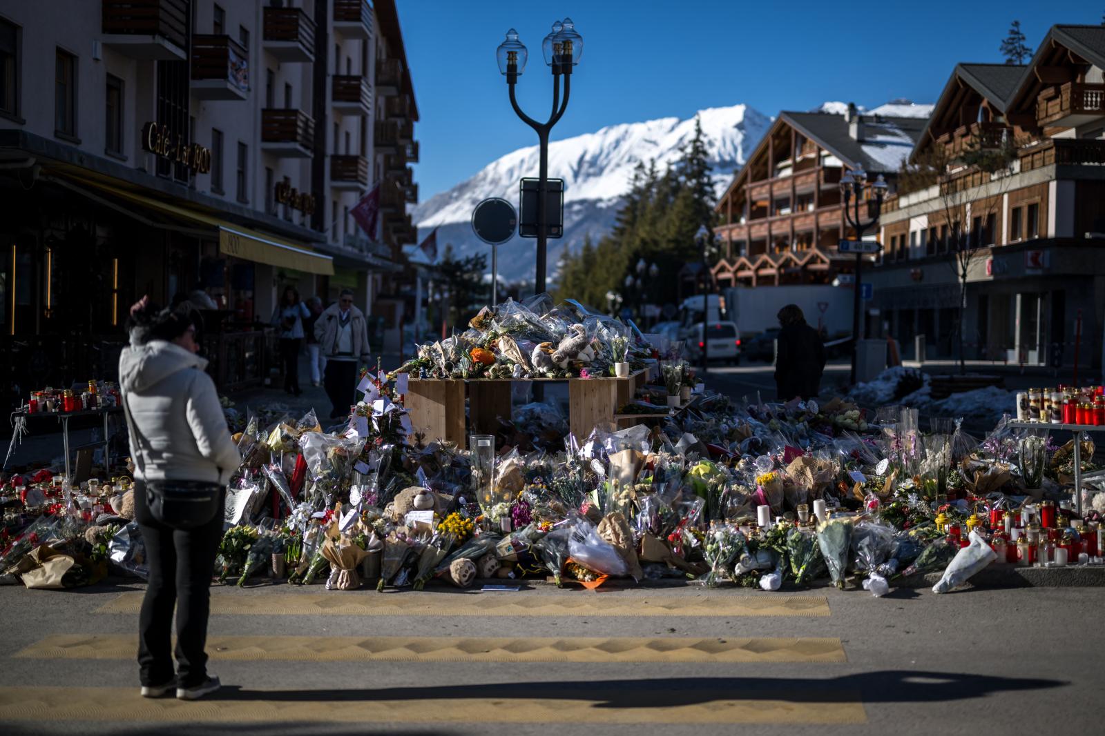 Egyszeri kárpótlást fizet a svájci kormány a crans-montanai tűzvészben elhunytak hozzátartozóinak