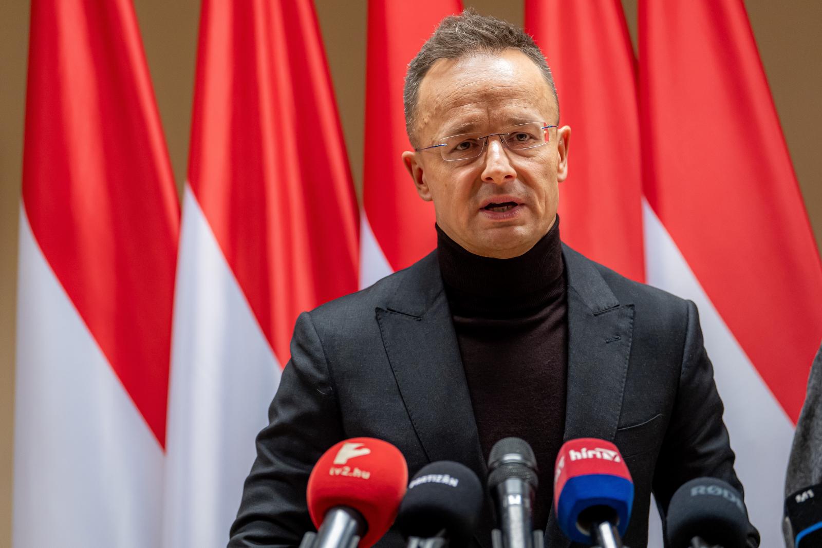 Szijjártó Péter: Minden Izarelben és Iránban tartózkodó állampolgár regisztráljon konzuli védelemre