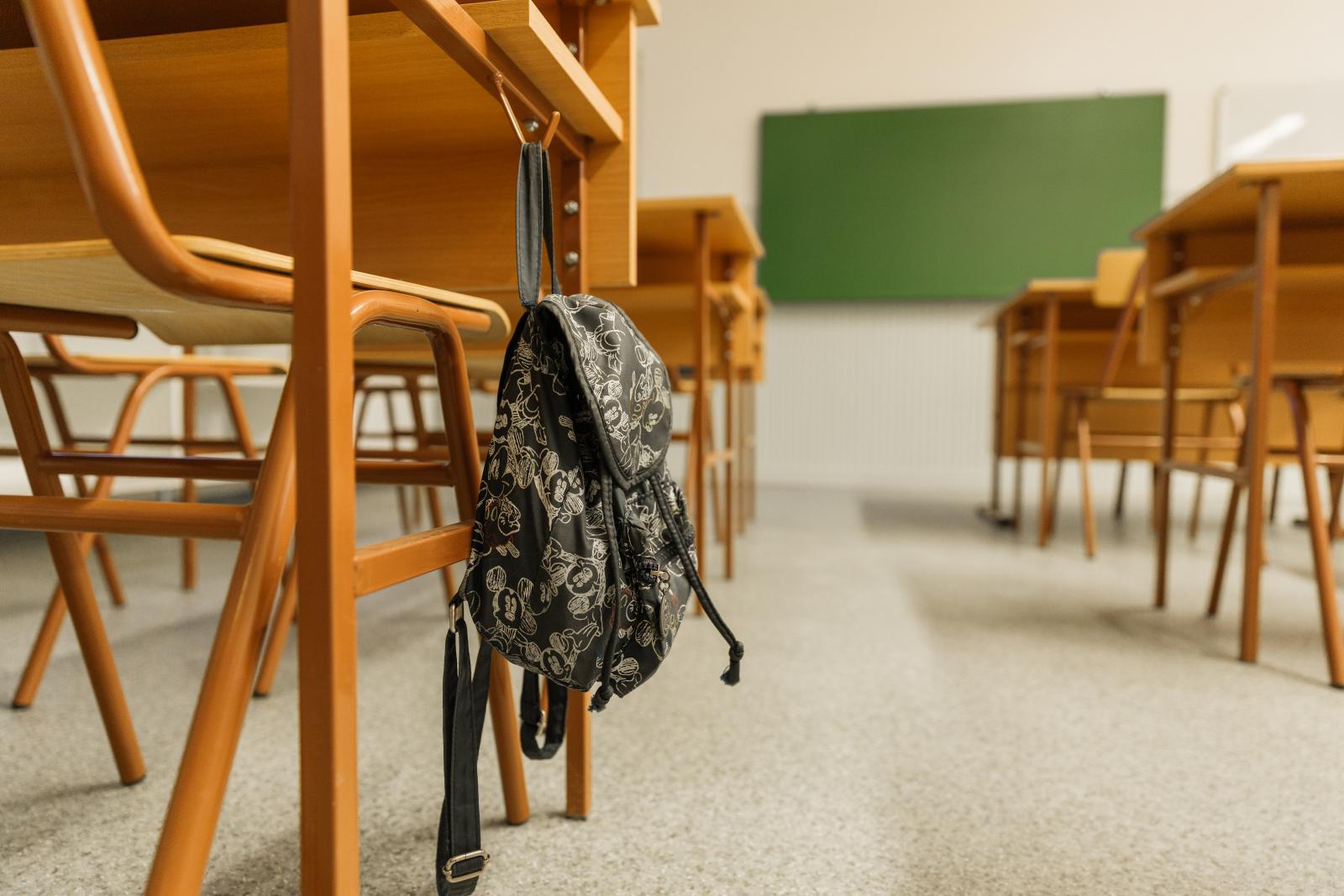 Baleset volt egy nagykátai iskolában, kémiaórán sérült meg az egyik diák