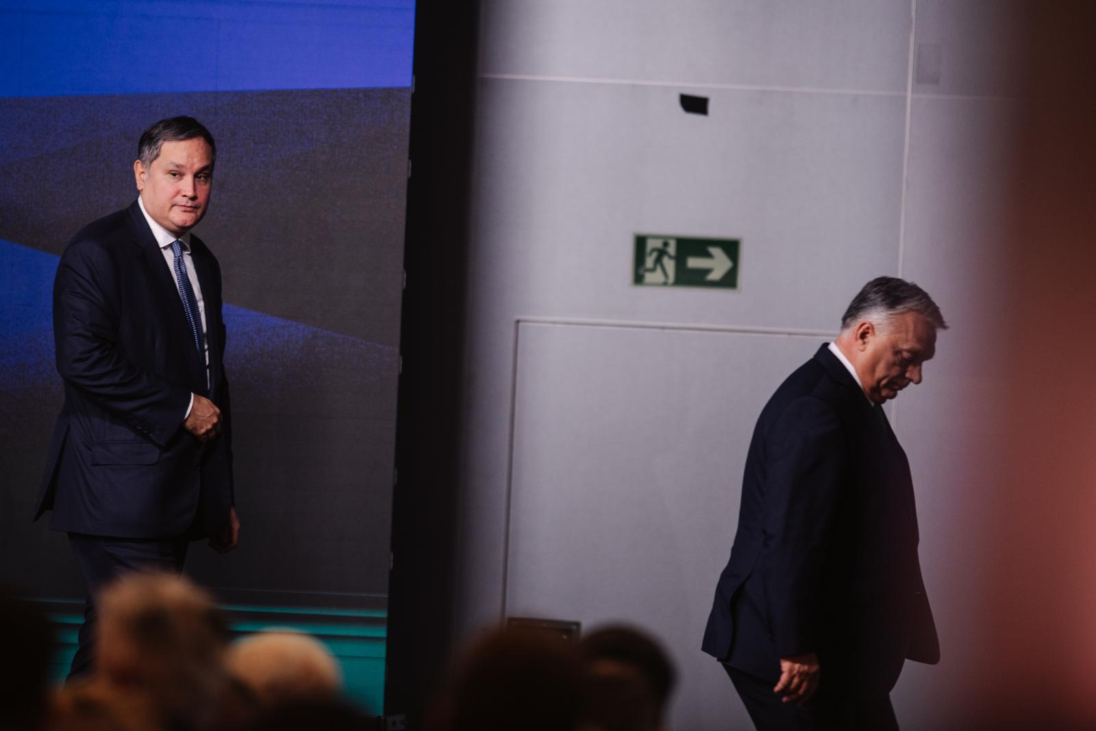 Kormányváltás esetén a Magyarország elleni 7-es cikkelyes eljárás szinte azonnal megszüntethető, de a befagyasztott pénzek hazahozatala kemény dió lesz