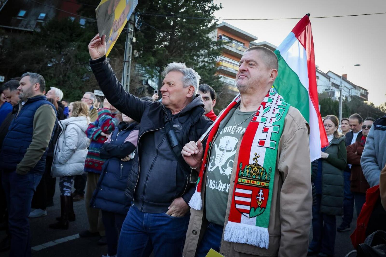 Szijjártó Péter: Volodimir Zelenszkij vegyen vissza az arcából