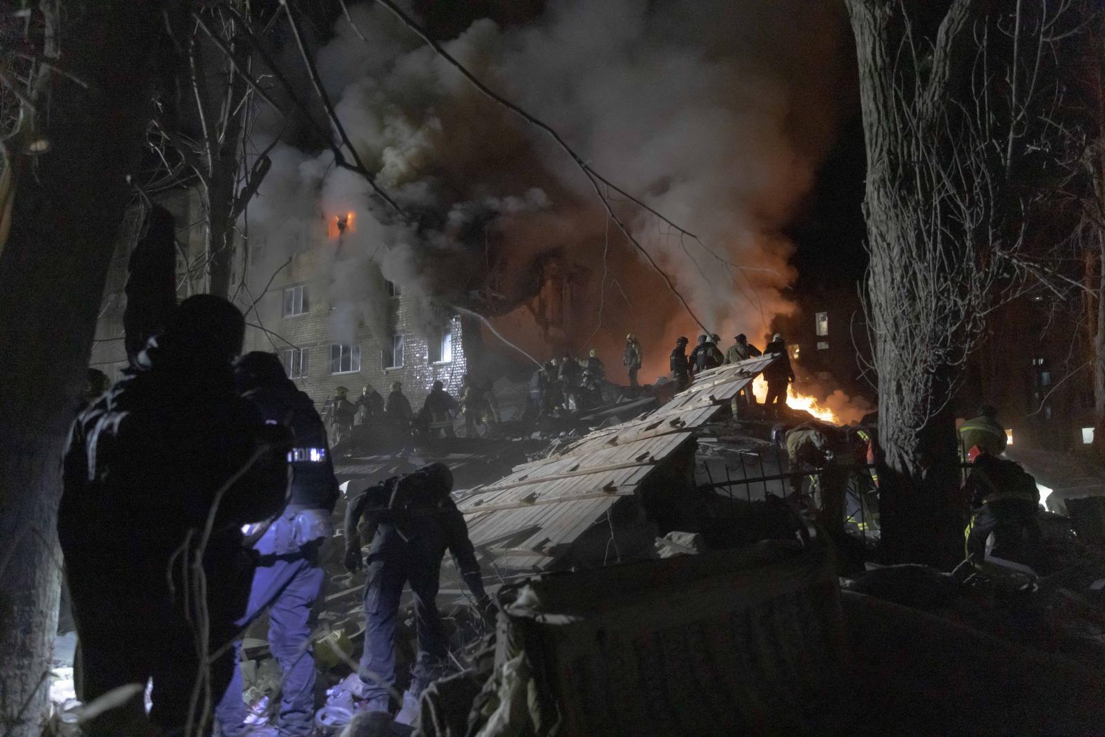 Harkivi lakóházra mértek csapást az oroszok, heten meghaltak, köztük két gyerek