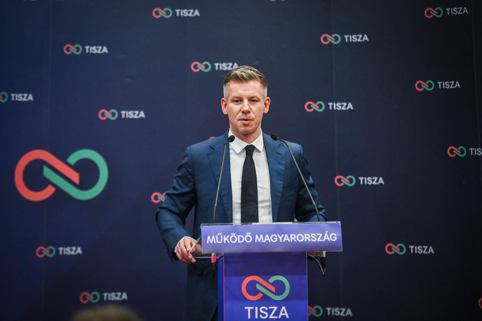 Magyar Péter: A kormány meg akarja tiltani, hogy drónfelvételeken lássák a legnagyobb magyar tömegrendezvényt, de a drónjaink fel fognak szállni