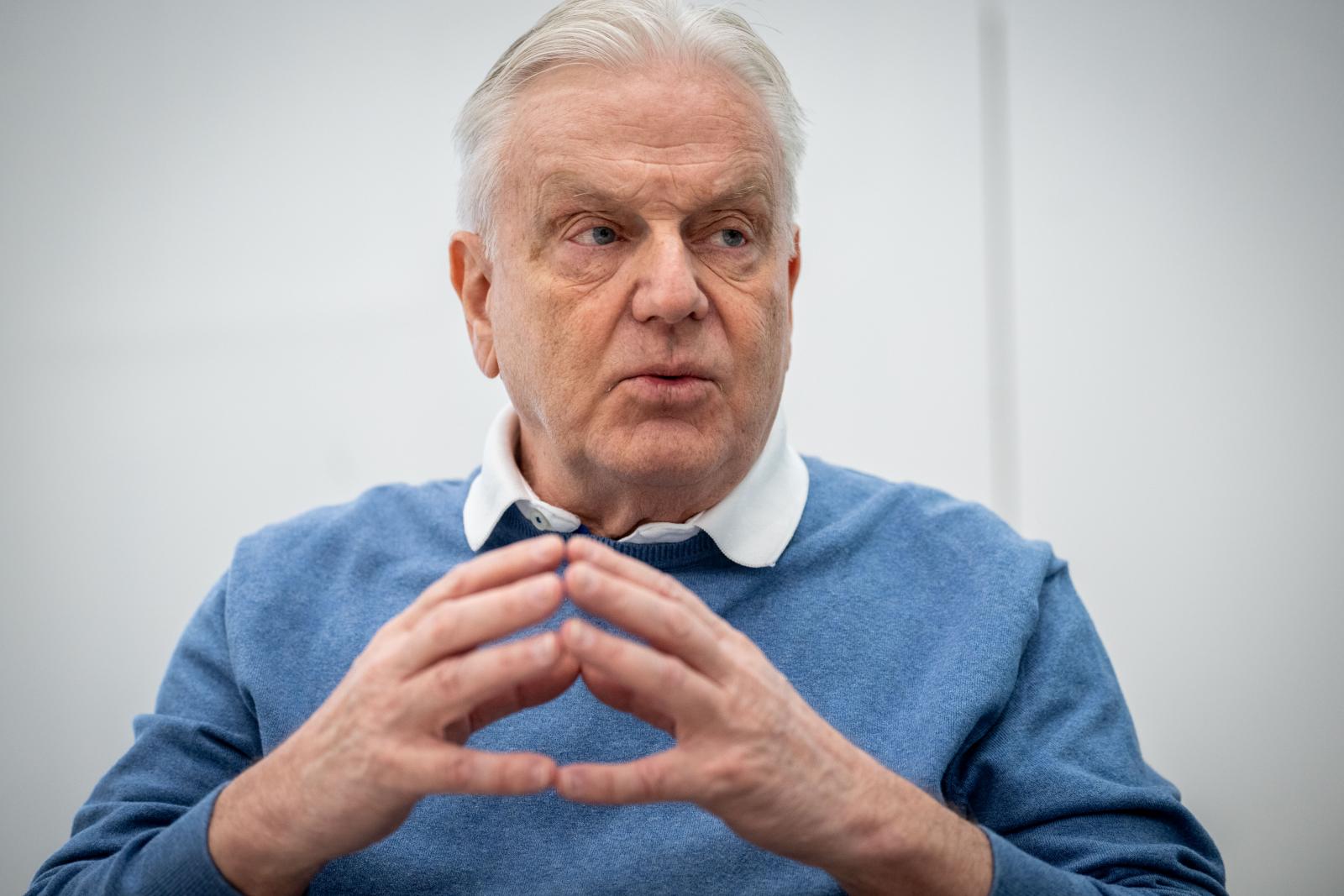 „Az EU-ból talán ki lehet lépni, de az eurózónából szinte lehetetlen – ez is egy fontos érv a belépés mellett”