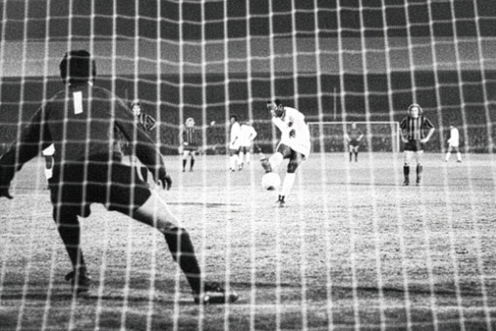 Pelé pácban Plymouth-ban