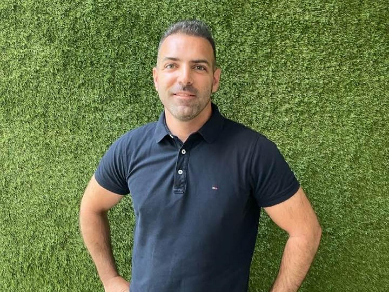 Állítólag karlendítést mutató fotó került elő Tárkányi Zsoltról, a Tisza Párt cáfol