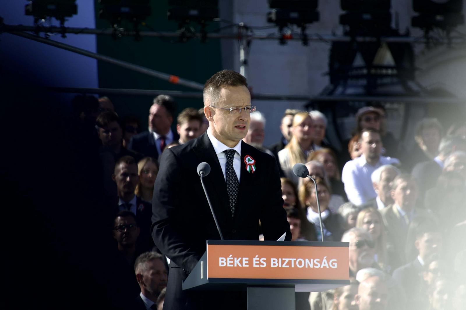 Szijjártó Péter: Ukrajna soha, de soha az életben nem csatlakozhat az Európai Unióhoz