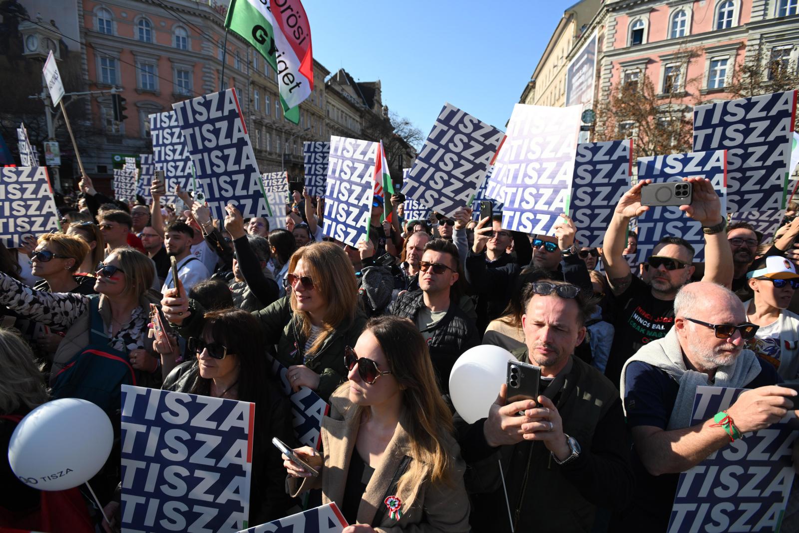 Nemzeti Menet - Tisza Párt