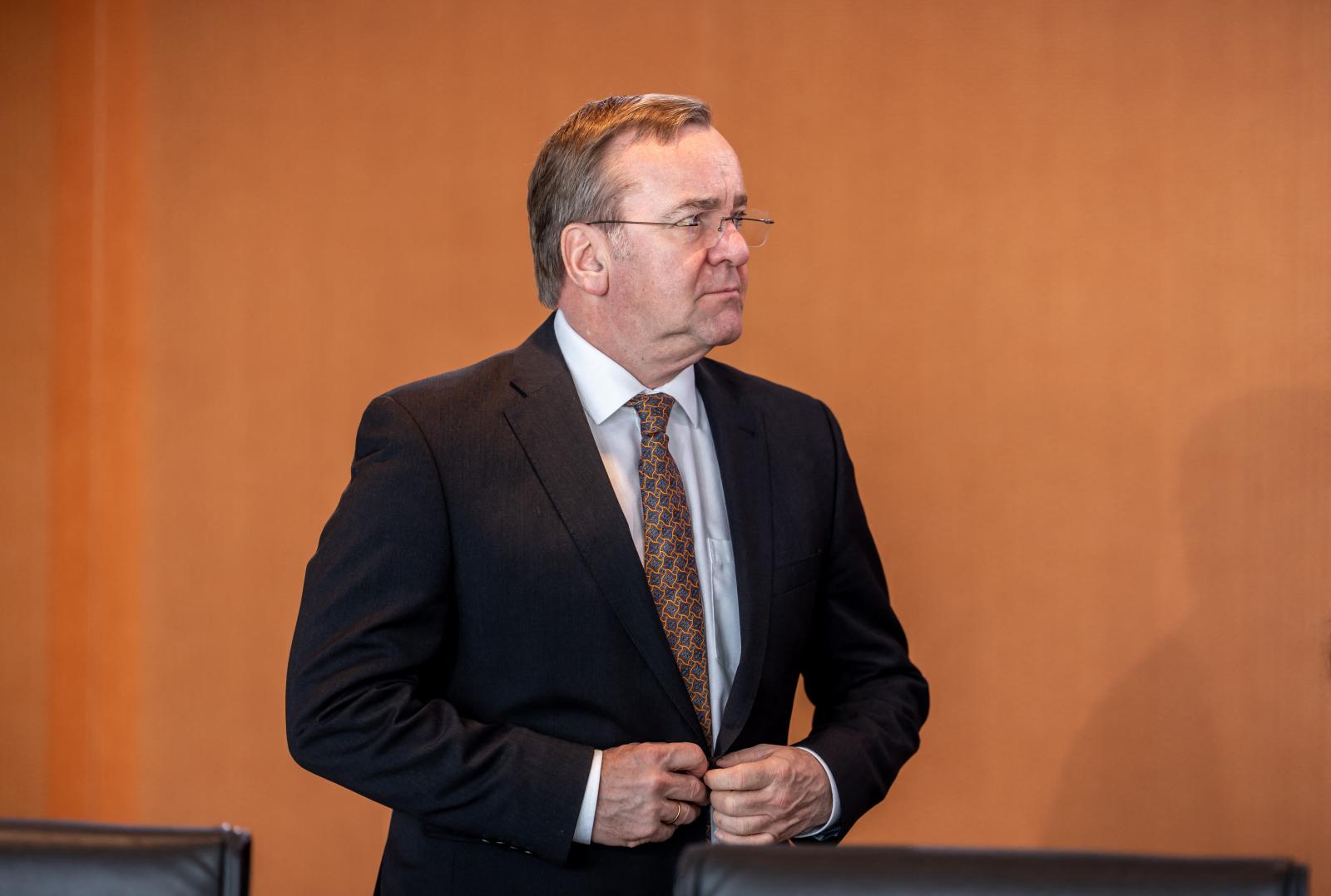 A német védelmi miniszter Donald Trumpnak: Ez nem a mi háborúnk, nem mi kezdtük