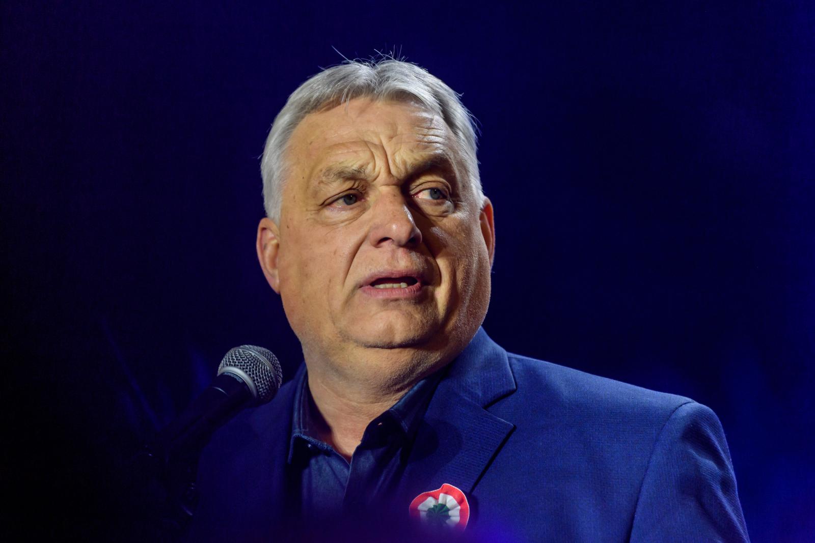 Orbán Viktor nyomatékosította, hogy mindaddig vétózni fogja az Ukrajnának nyújtandó 90 milliárd eurós hitelt, amíg nem indul újra a Barátság kőolajvezeték