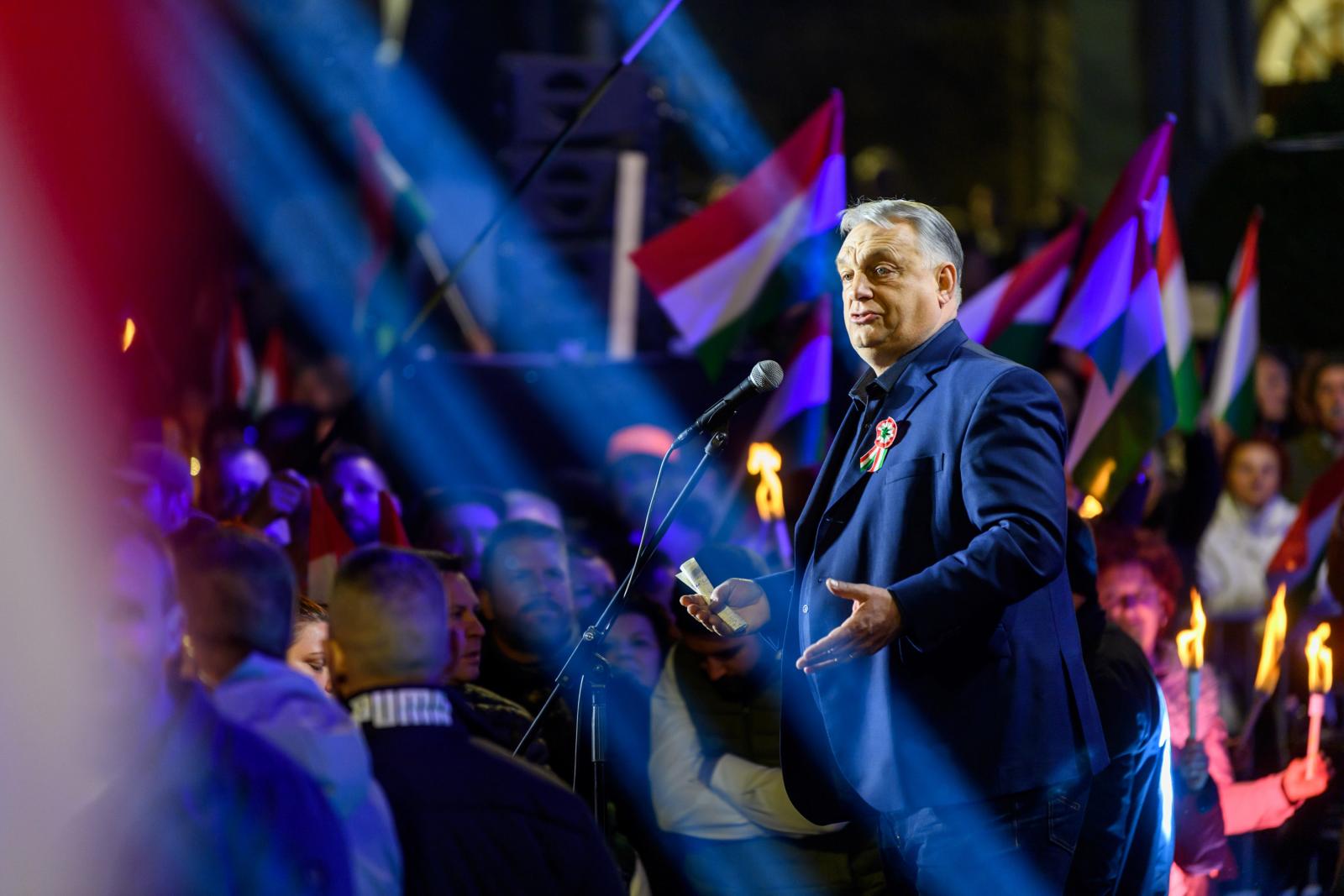 Hiányzott a korábbi években megszokott lendület, a vártnál kevésbé hozta lázba a hallgatóságot Orbán Viktor Kaposváron