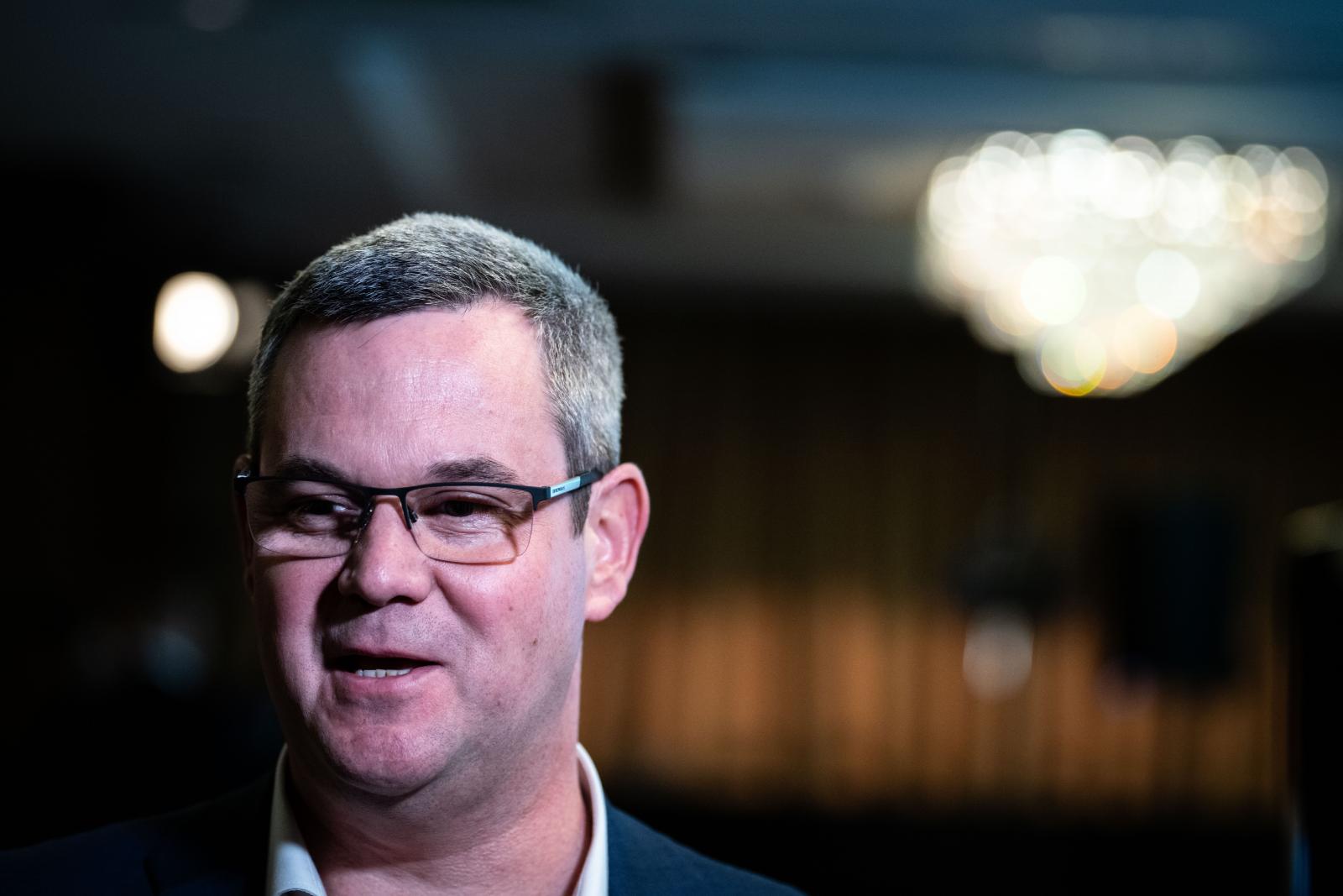 Takács Péter: Ha akarjuk, másfél ciklus alatt bezárathattuk volna a kórházakat