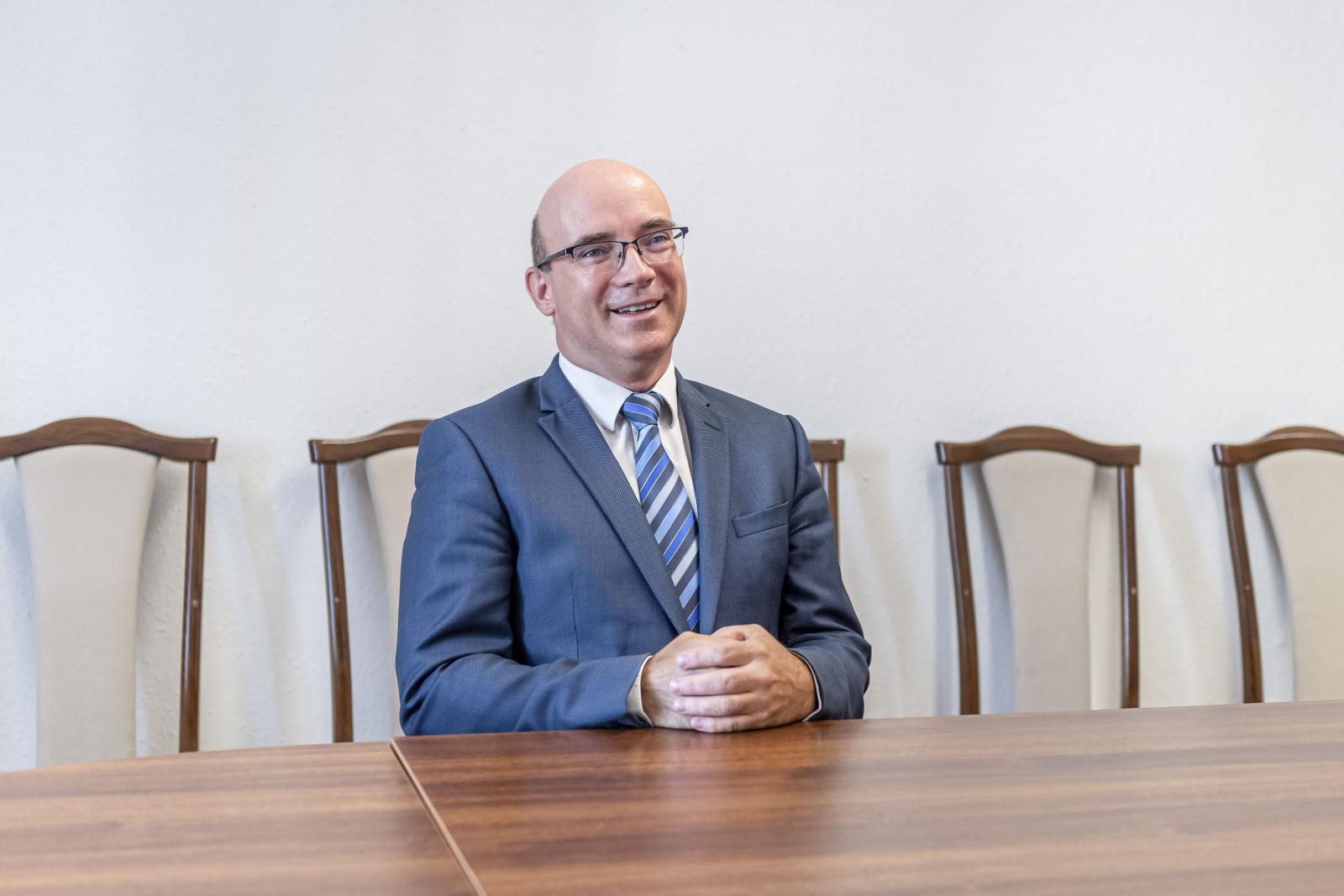 Sokallja az Orbán-kormány az iskolai dolgozók béremelésére kért pénzt, Maruzsa Zoltán szerint nem igazán lesz fedezet