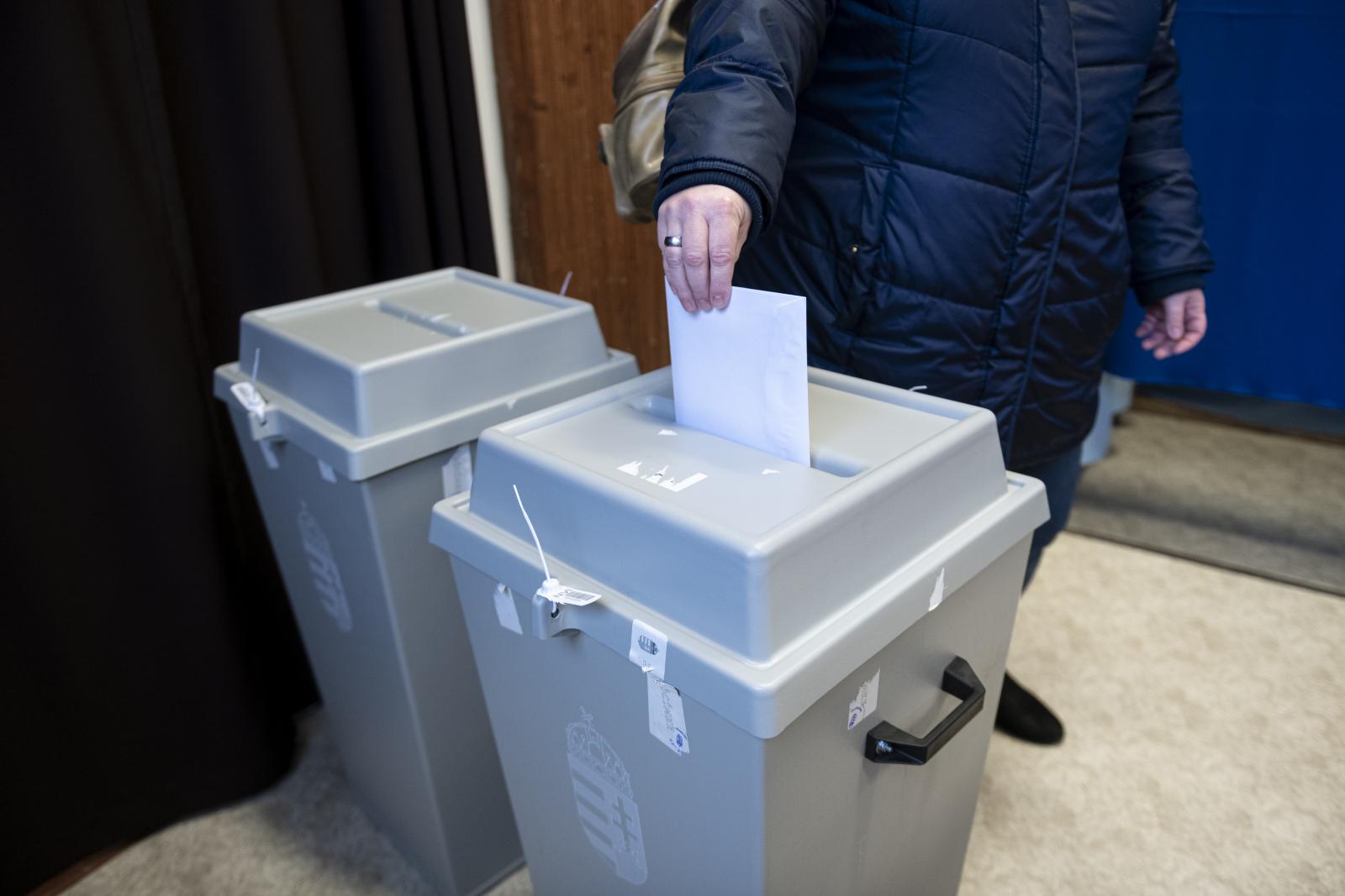 Lezárult a levélszavazási regisztráció a parlamenti választás előtt