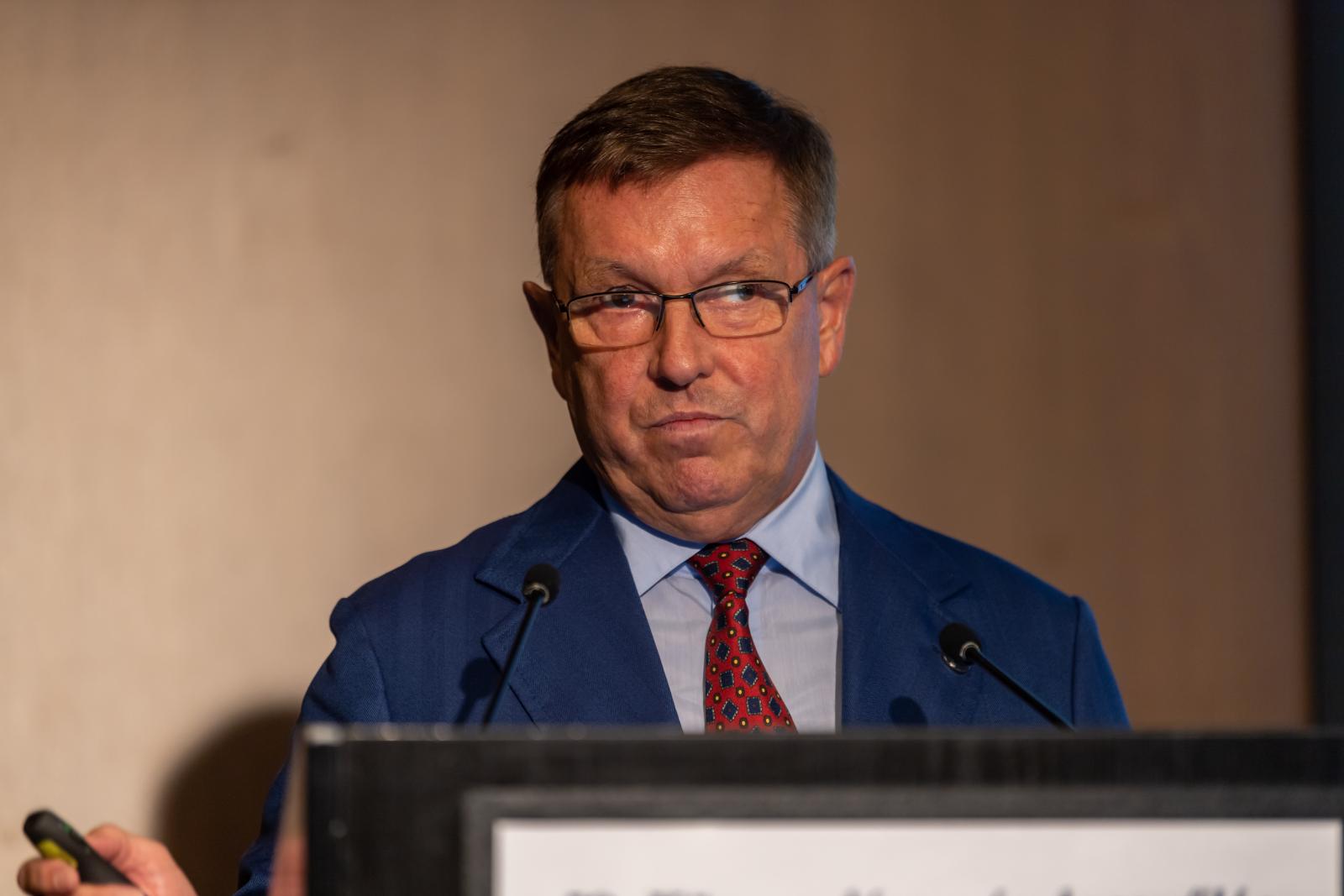 Jegybankelnöki aranybudi, VIP-szint, milliós narancsprés – Újabb részletek derültek ki az MNB-székház százmilliárdos felújításáról