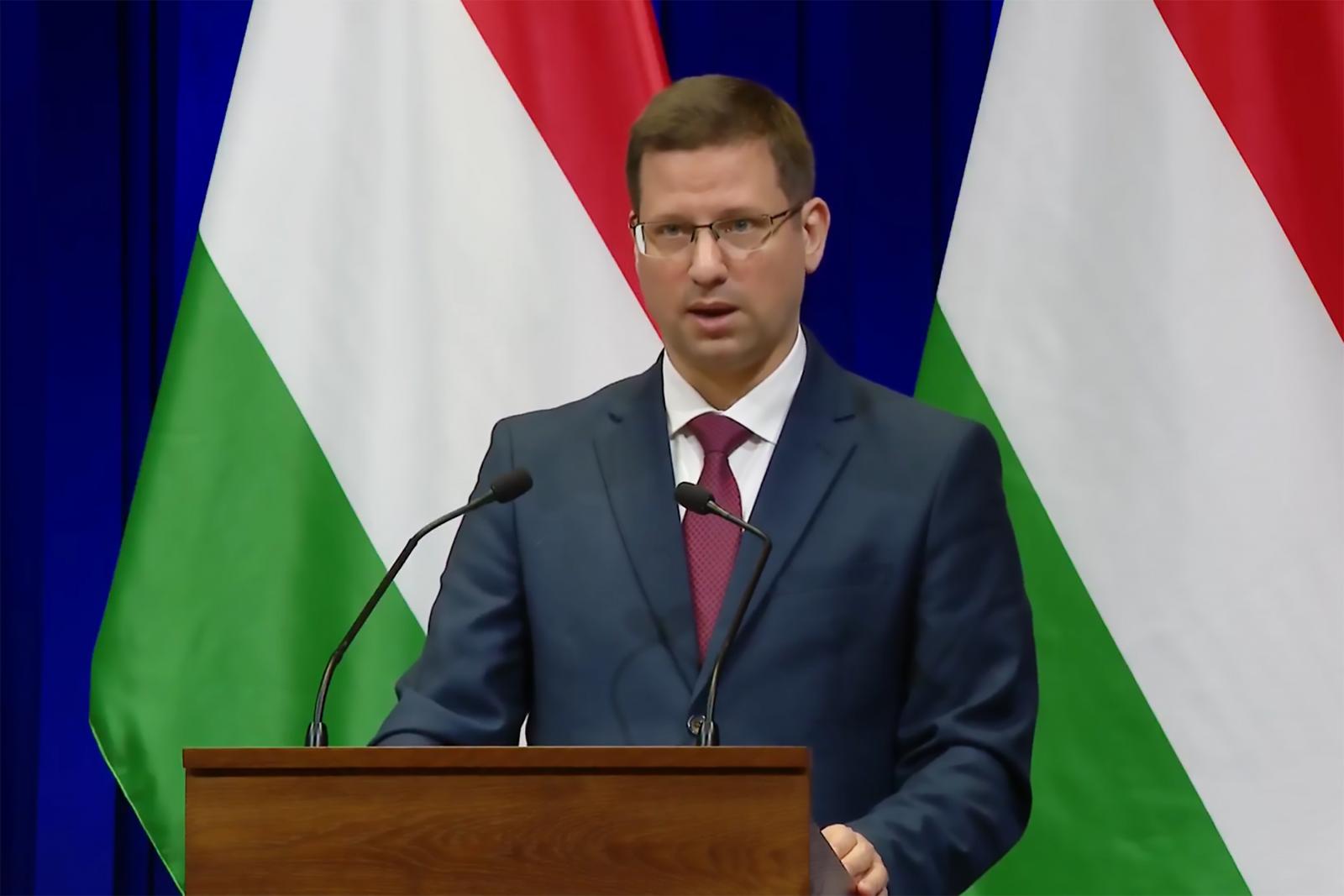 Gulyás Gergely: Senkinek nem kell 30 millió forintért vécé, közpénzekkel felelősen kell gazdálkodn