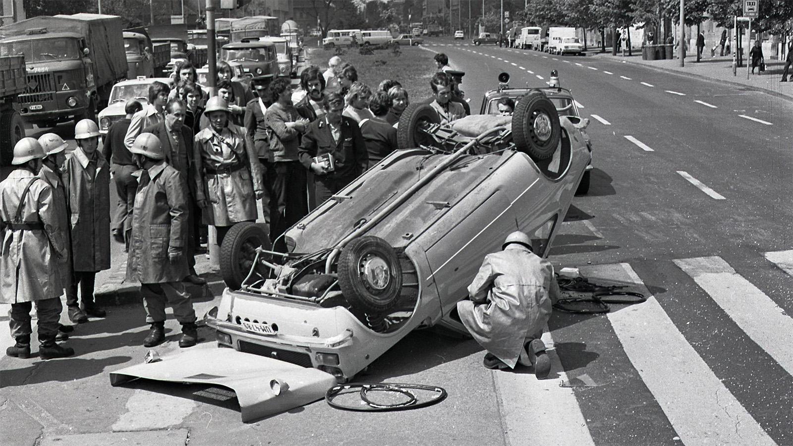 Kakuk Móni: Szó sem lehet róla (Részlet a kisregényből)