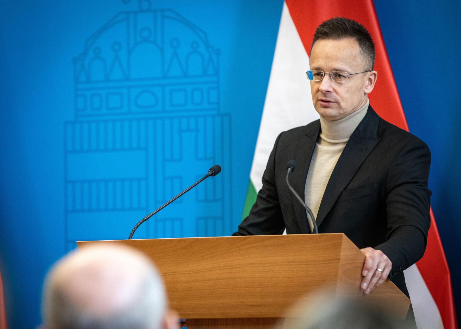 Szijjártó Péter: Nem avatkoznak be az oroszok a parlamenti választásba