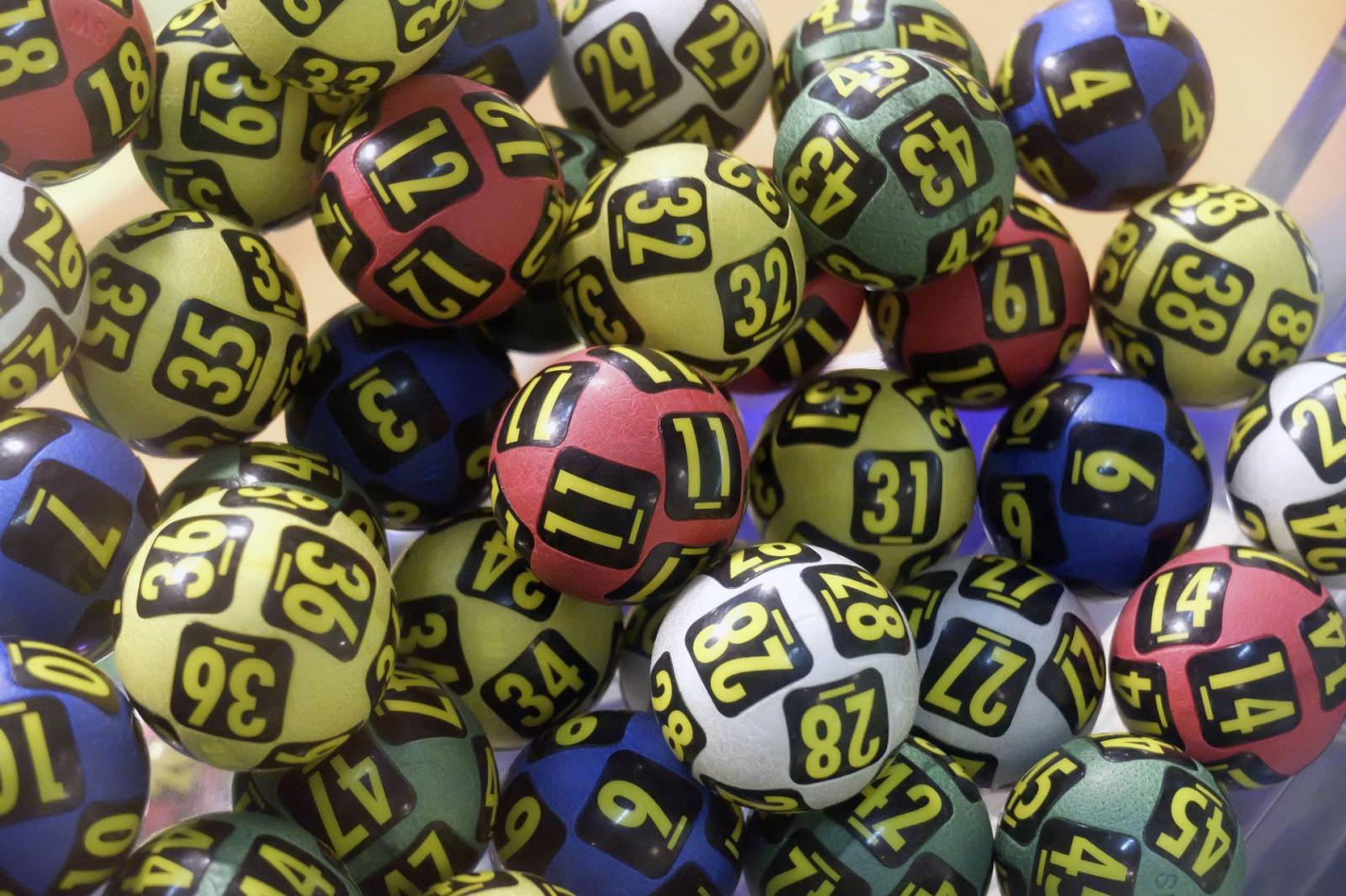 A hatos lottó nyerőszámai és nyereményösszegei a 12. héten