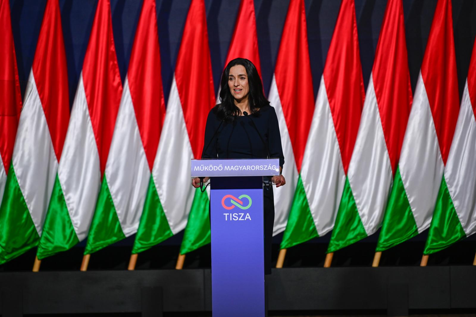 Orbán Anita közölte, semmilyen esetleges személyügyi kérdésről nem egyeztet Panyi Szabolccsal