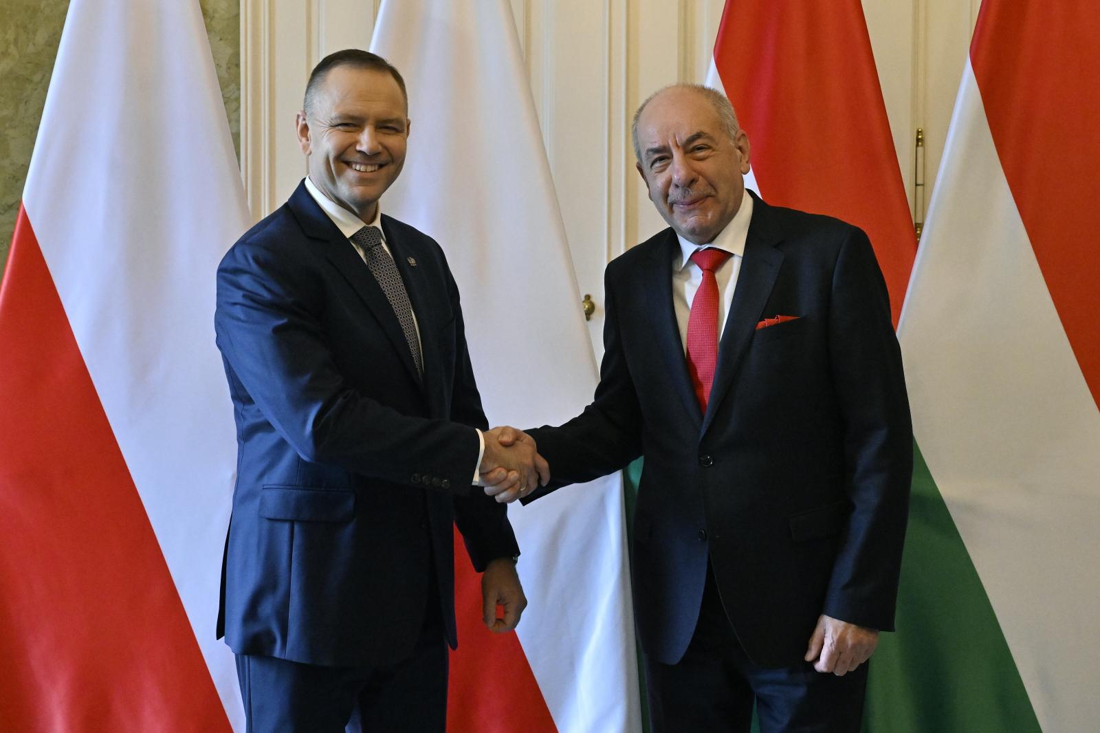 Karol Nawrocki: A lengyelek szeretik a magyarokat és gyűlölik Vlagyimir Putyint, aki egy háborús bűnös