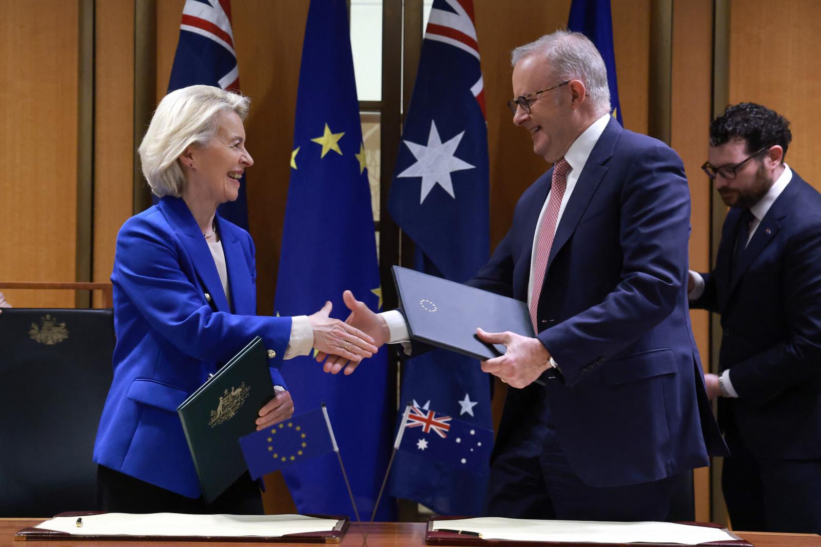 Kereskedelmi és védelmi megállapodást kötött az Európai Unió és Ausztrália