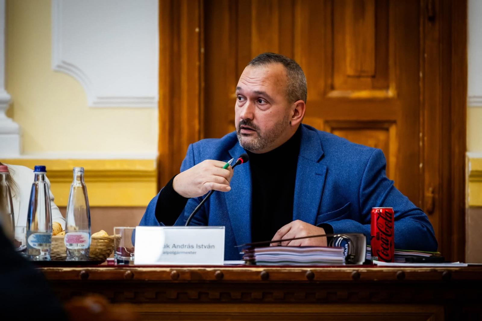 Itt a vége, visszalép a Demokratikus Koalíció kispesti jelöltje is