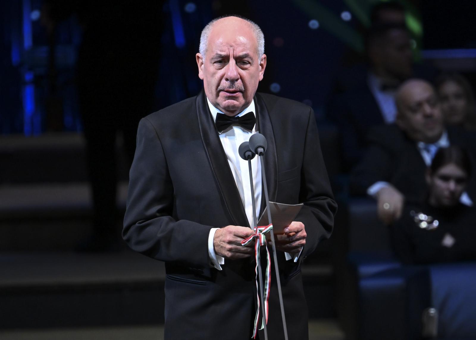 Hallgat Sulyok Tamás és az Alkotmánybíróság, a Legfőbb Ügyészséget mintha felzaklatták volna Magyar Péter vádjai