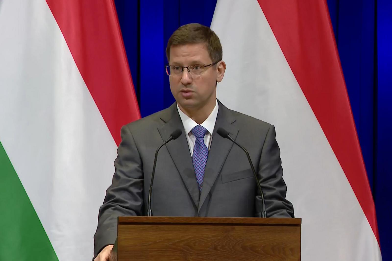 Gulyás Gergely szerint Orbán Viktor nem az ő kijelentéséről mondta, hogy marhaság