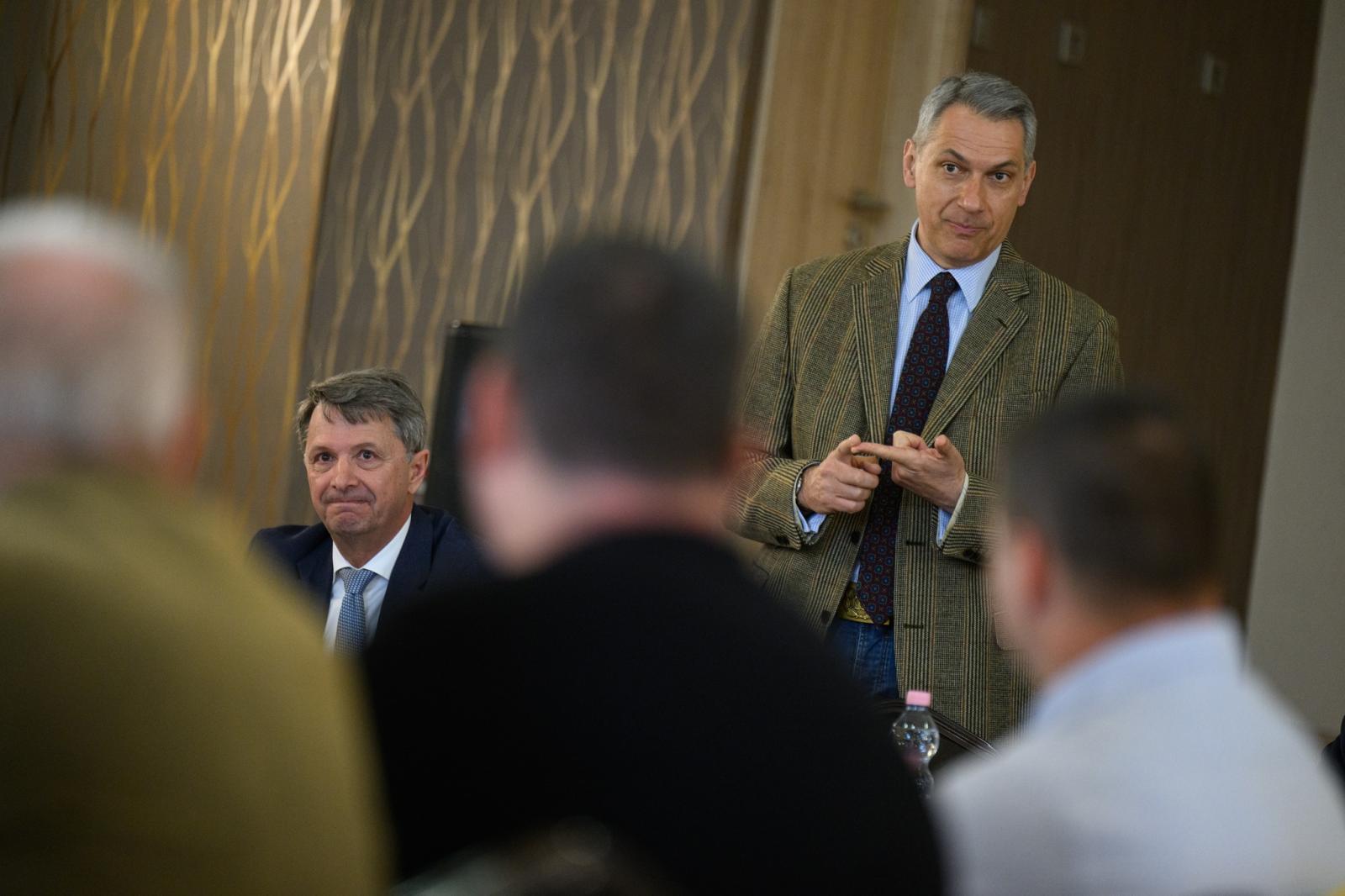 Lázár János: Tudomásul kell venni a választás eredményét, másnap felkel a nap