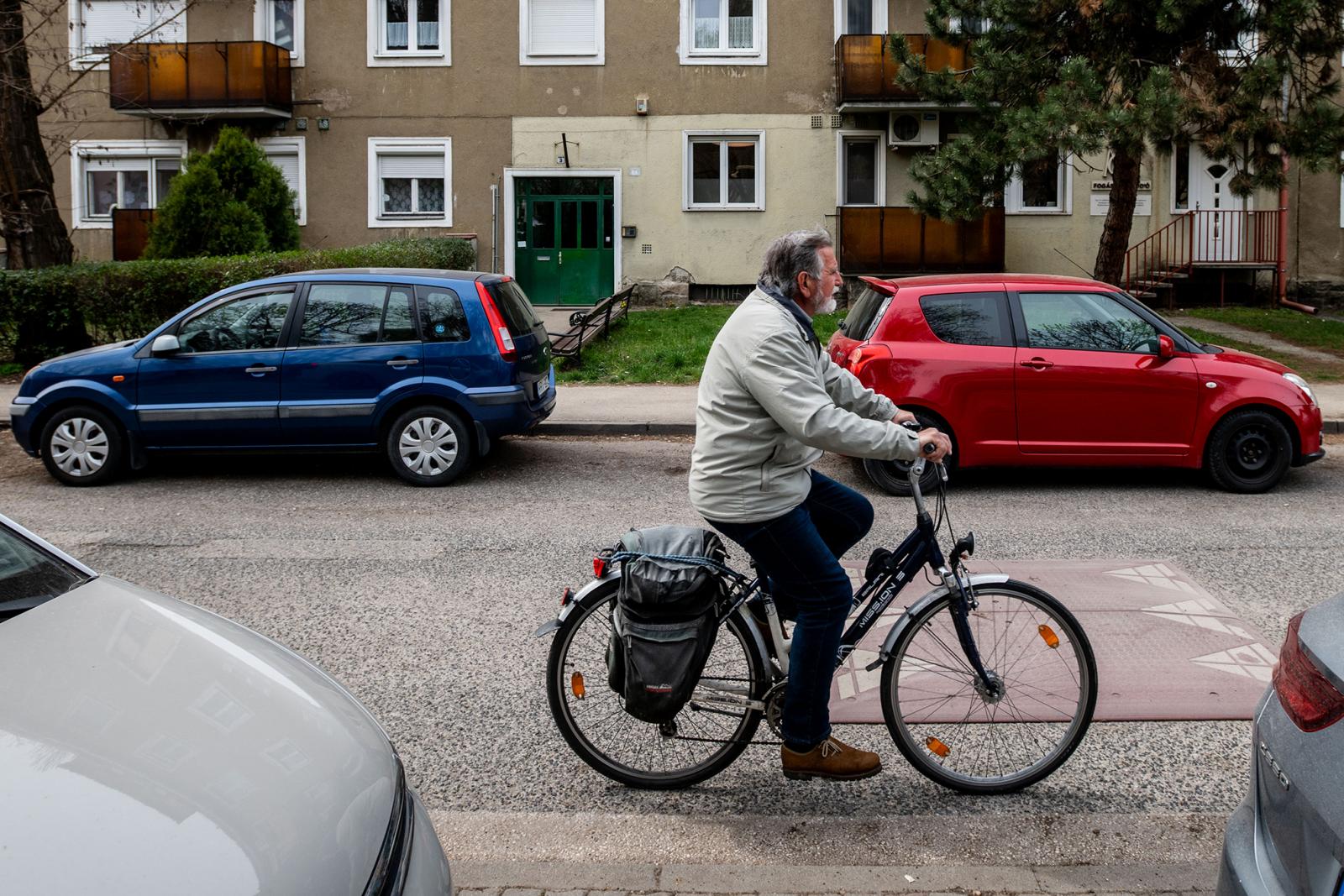 „Eszközként használja az időseket a Fidesz, több állítása szemenszedett hazugság”