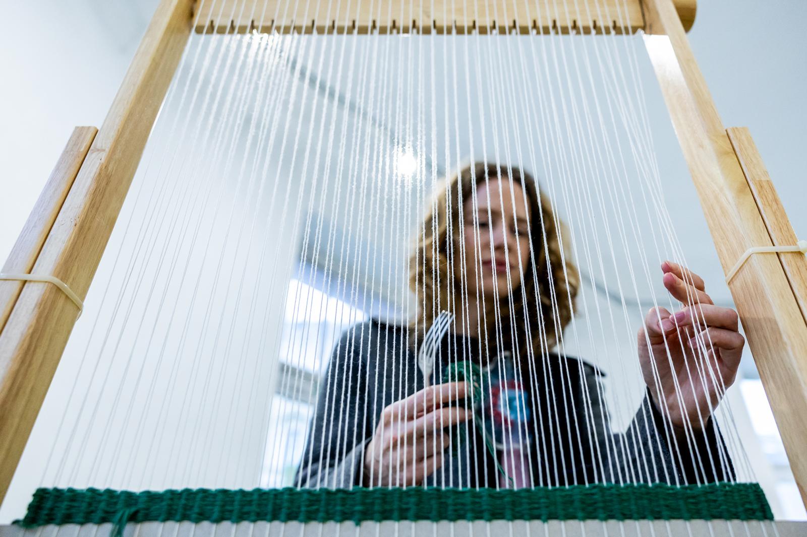 Textilbe szőtt politika: hányan vettetek fel kokárdát idén március 15-én?