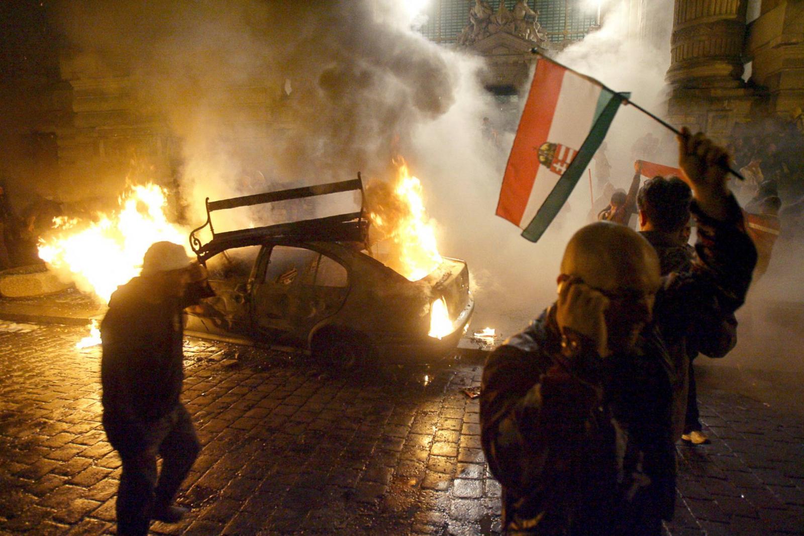 Az MTV-székház ostroma 2006-ban