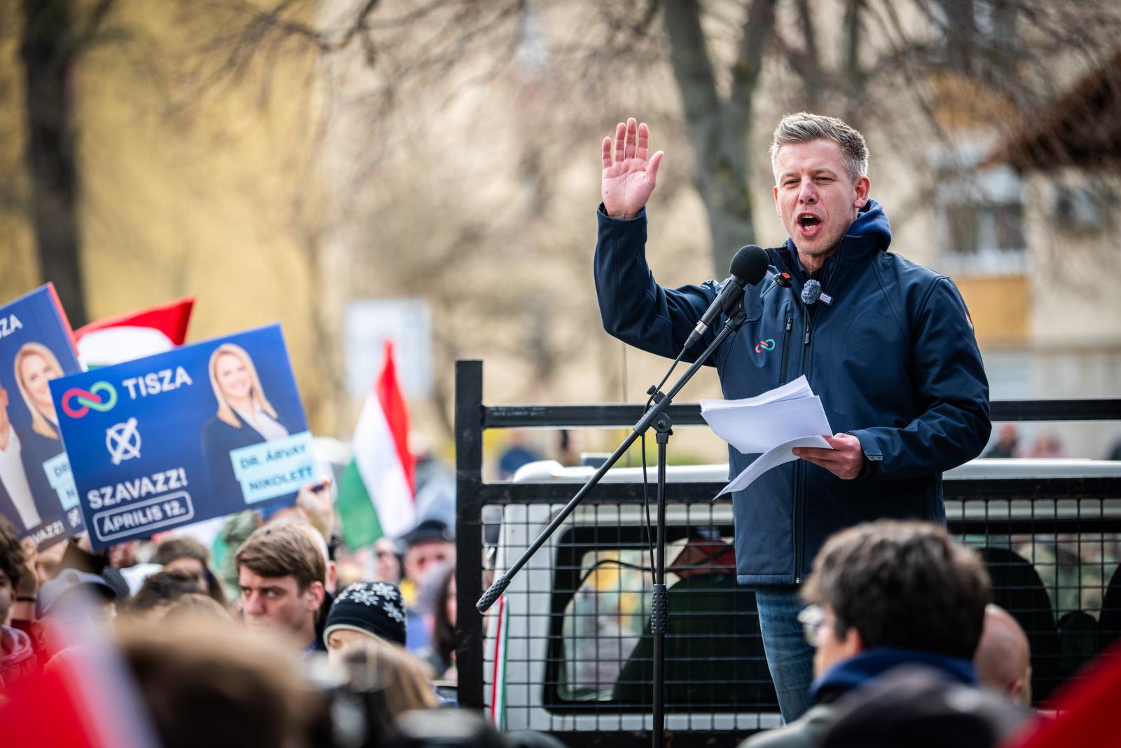 Magyar Péter: Ha az Orbán-kormány kampányolni kezd a Szerbiában történtekkel, az nyílt beismerése a hamis zászlós akciónak