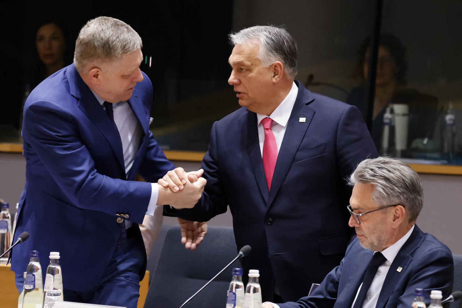 Robert Fico: Ha fogadnom kéne, Orbán Viktor győzelmére fogadnék