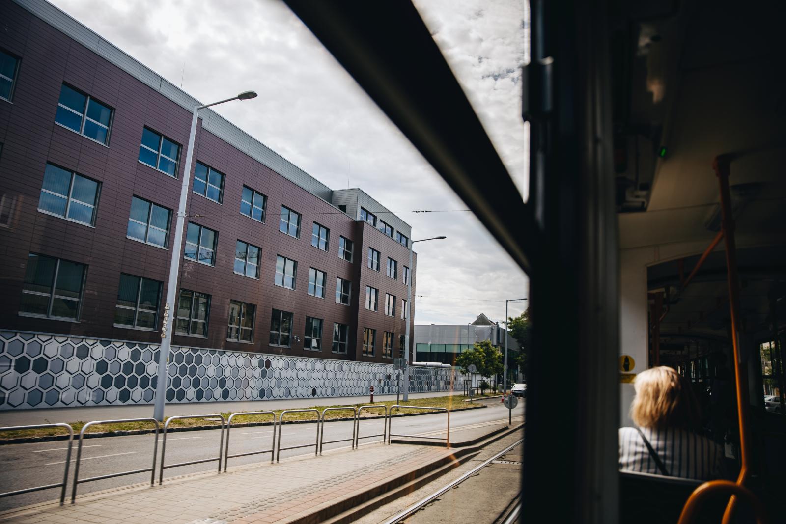 Gundalf nyilvánosság elé állt és közölte, valótlanságokat állított kihallgatásán az Alkotmányvédelmi Hivatalnak