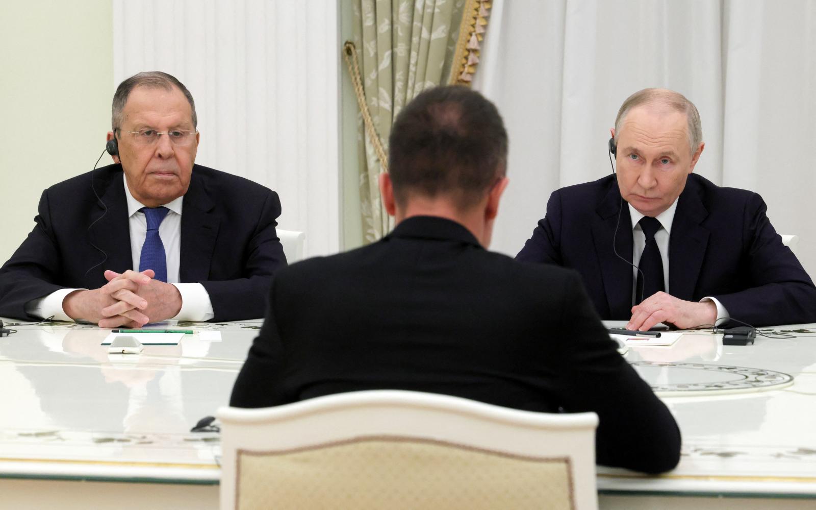 Szijjártó Péter szerint egy oligarcha sem kért tőle semmit, Szergej Lavrovon kívül más külügyminiszterek sora rendszeresen