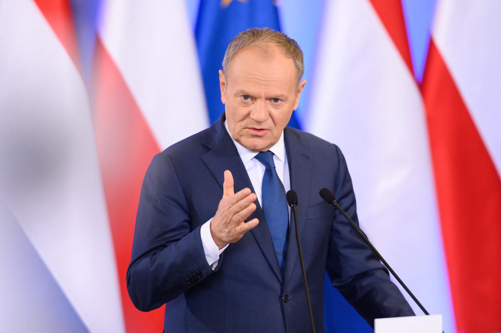 Donald Tusk: Magyarország az EU tagja és az is marad, csak Orbán Viktor és a külügyminisztere hagyta el Európát már rég