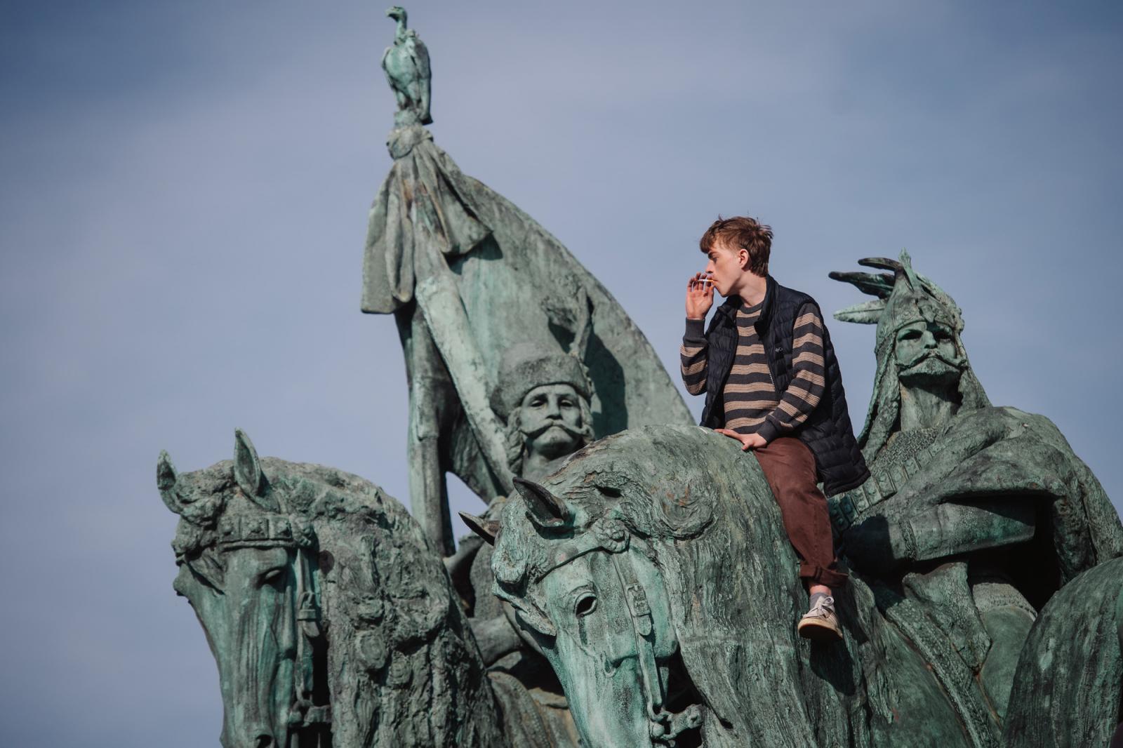 Elhalasztja az orbáni drogháború elleni gyűlését a Magyar Kétfarkú Kutya Párt