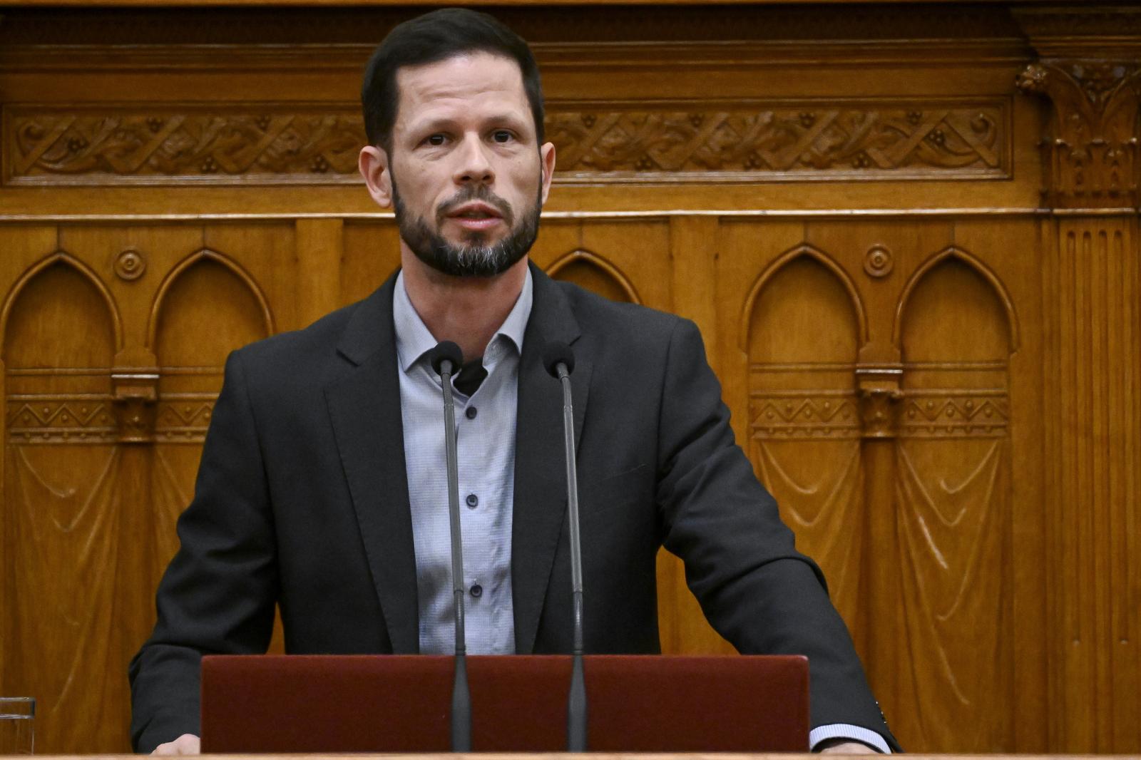 A 72 óta leteltével tényleg visszalépett Tordai Bence